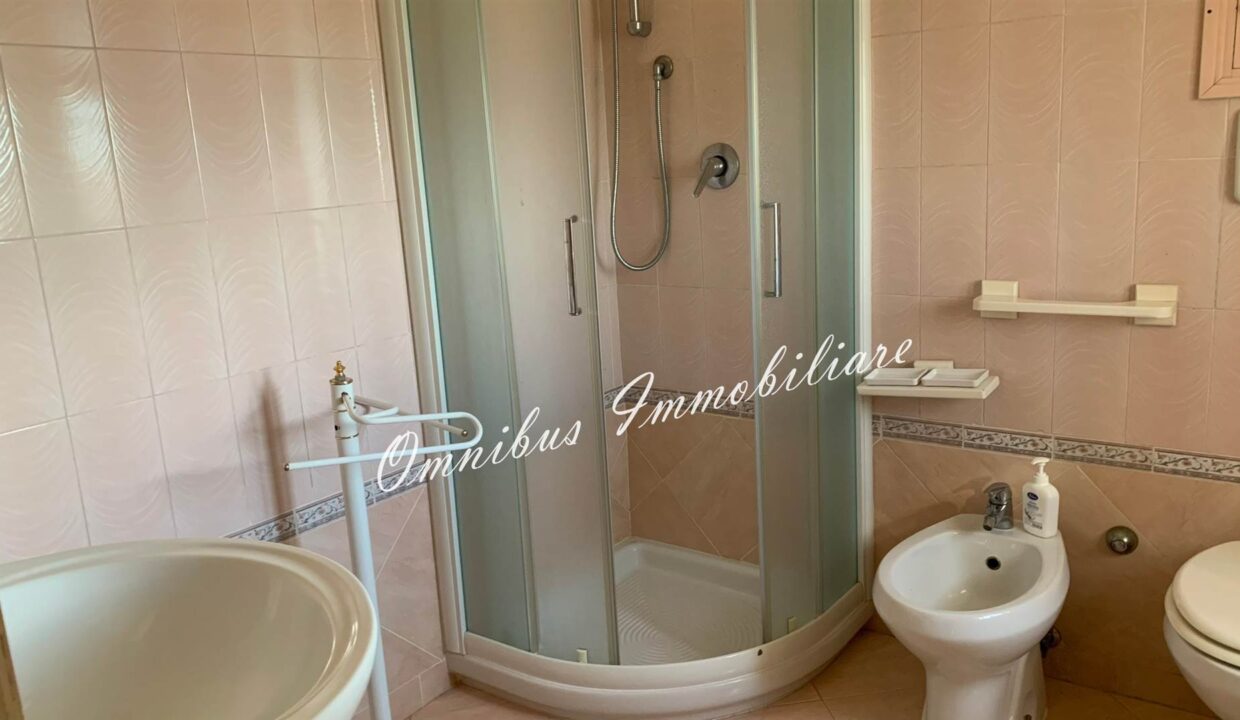 F_388877