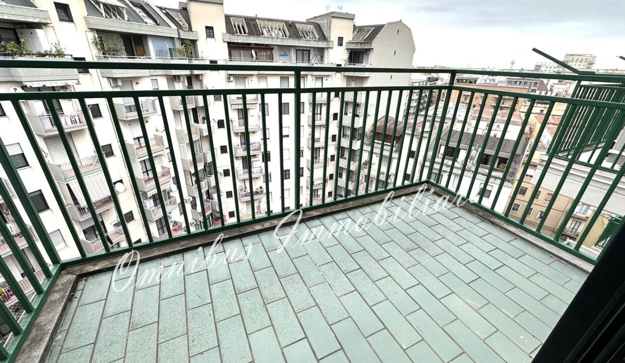 F_947981