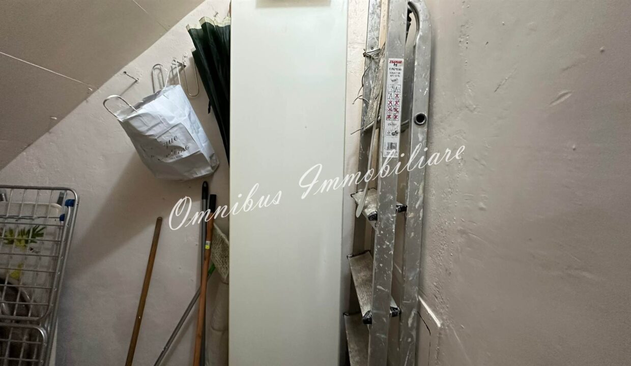 F_468087