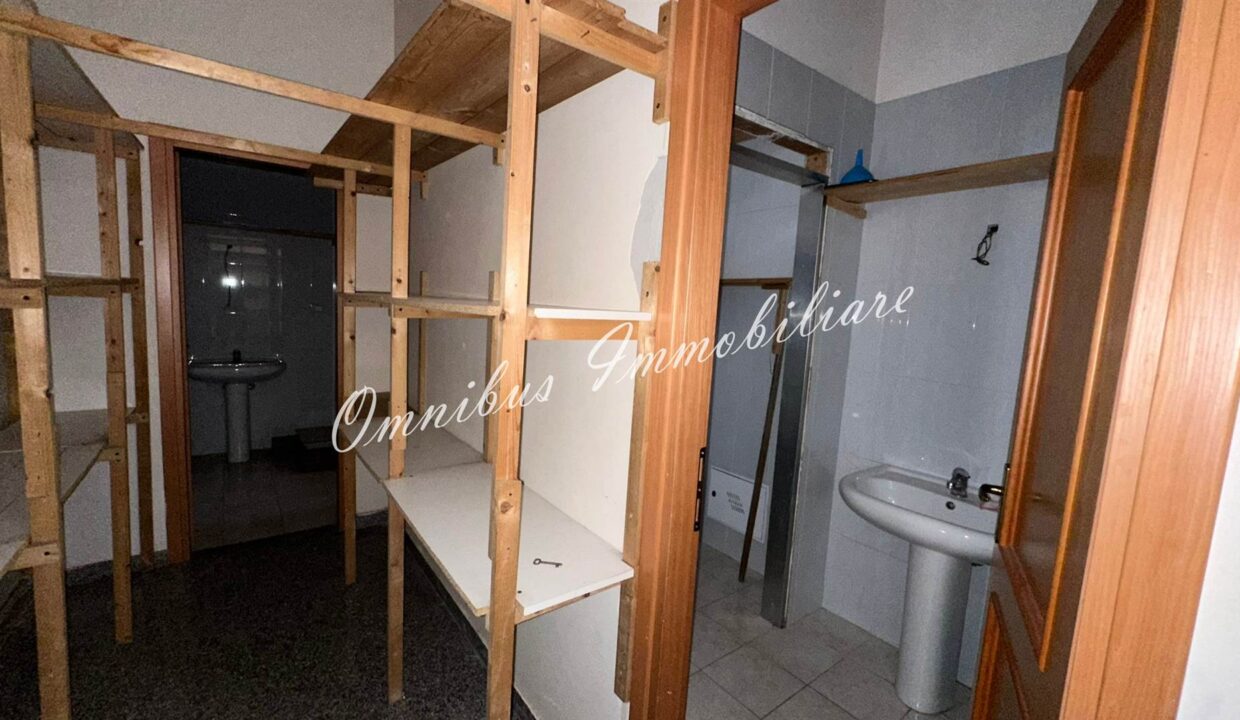 F_542079